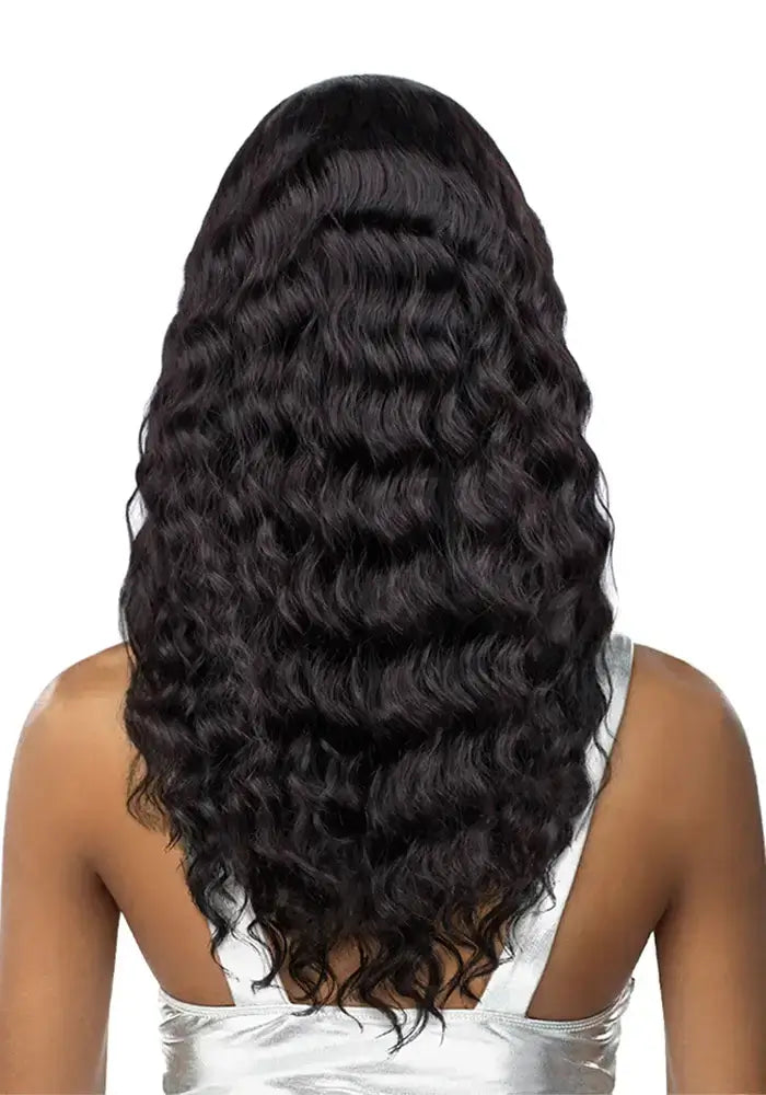 Bellatique® 13x4 deep lace wig in Bronx style back