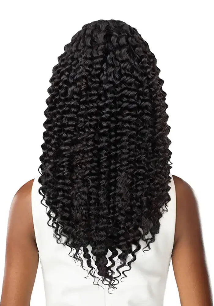 Bellatique® 13x4 deep lace wig in Chicago style back